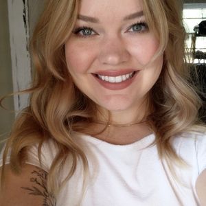 Meet your Posher, Leah